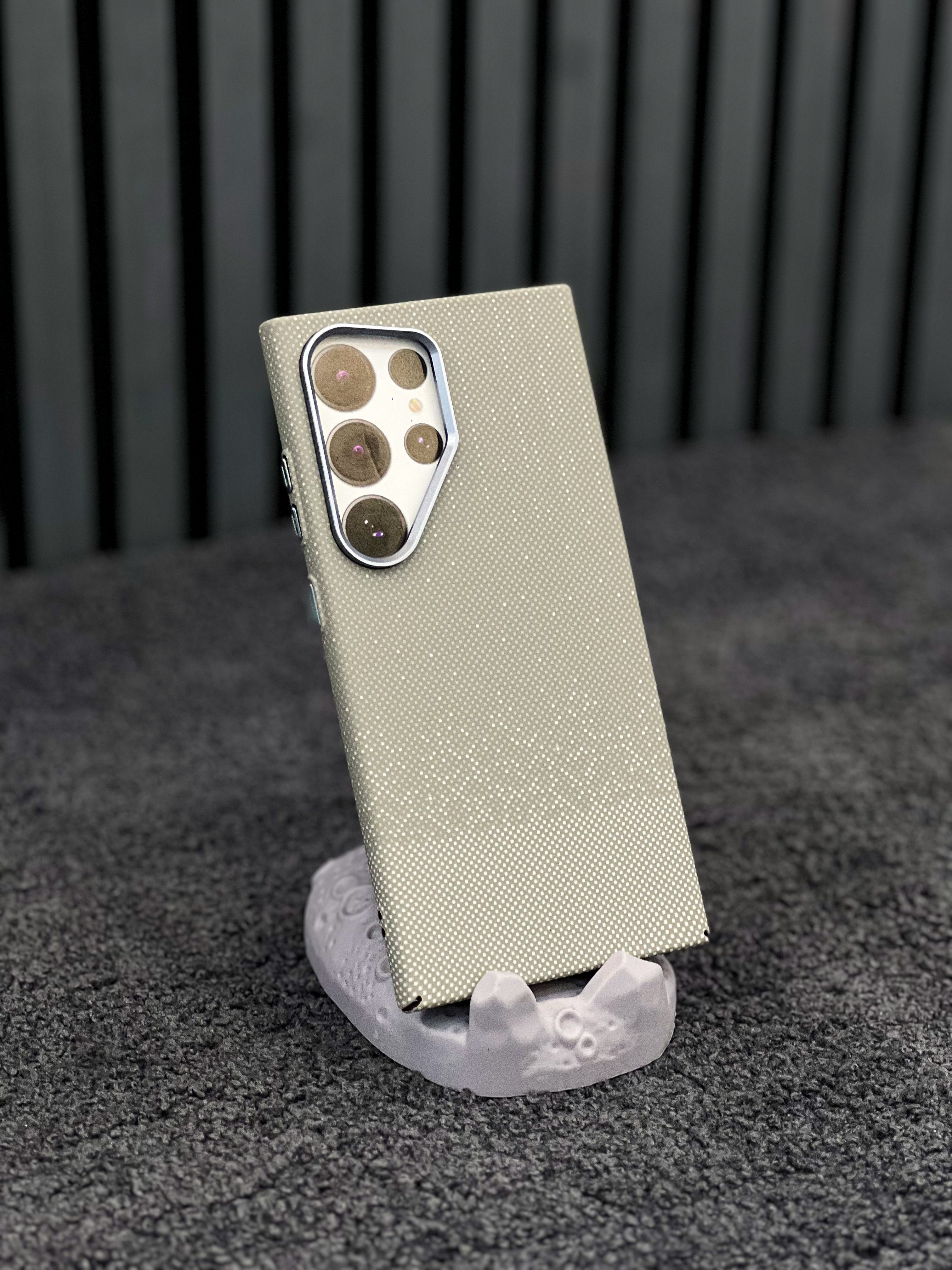 Beige Elegance Case