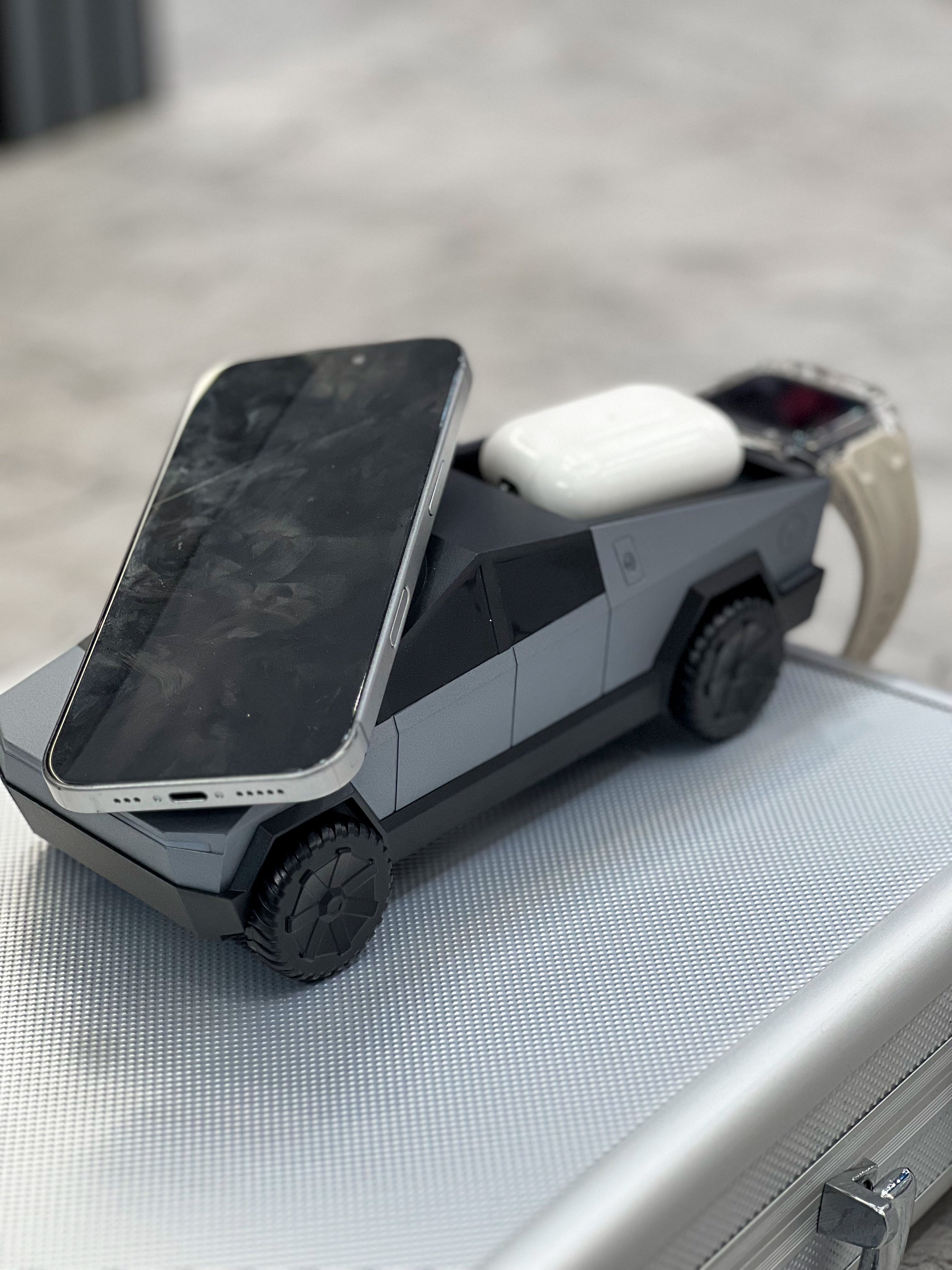 Tesla Truck 3 in 1 Charger