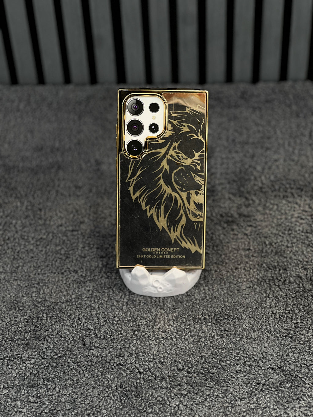 Golden Concept Case