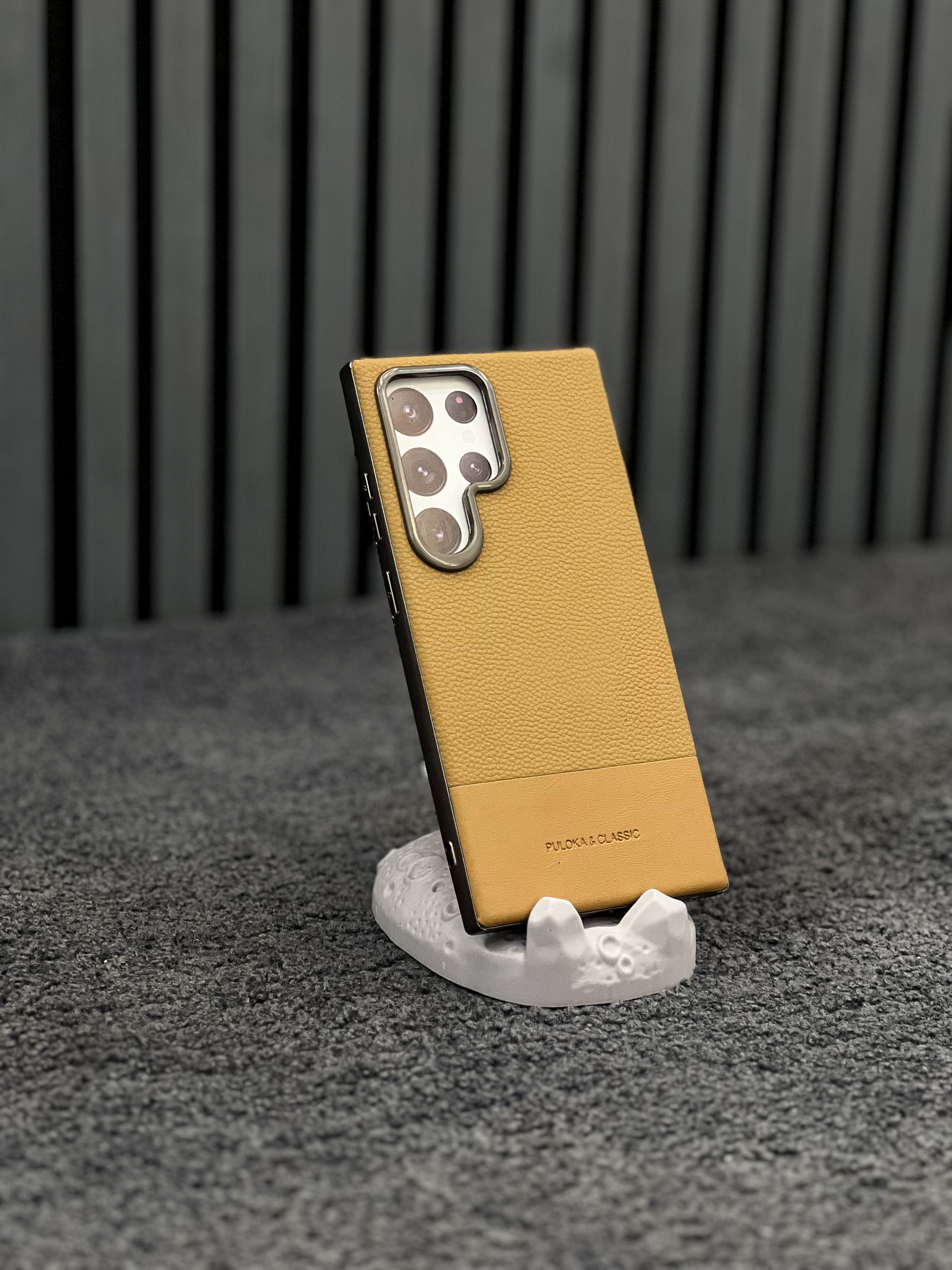 Puloka Leather Case