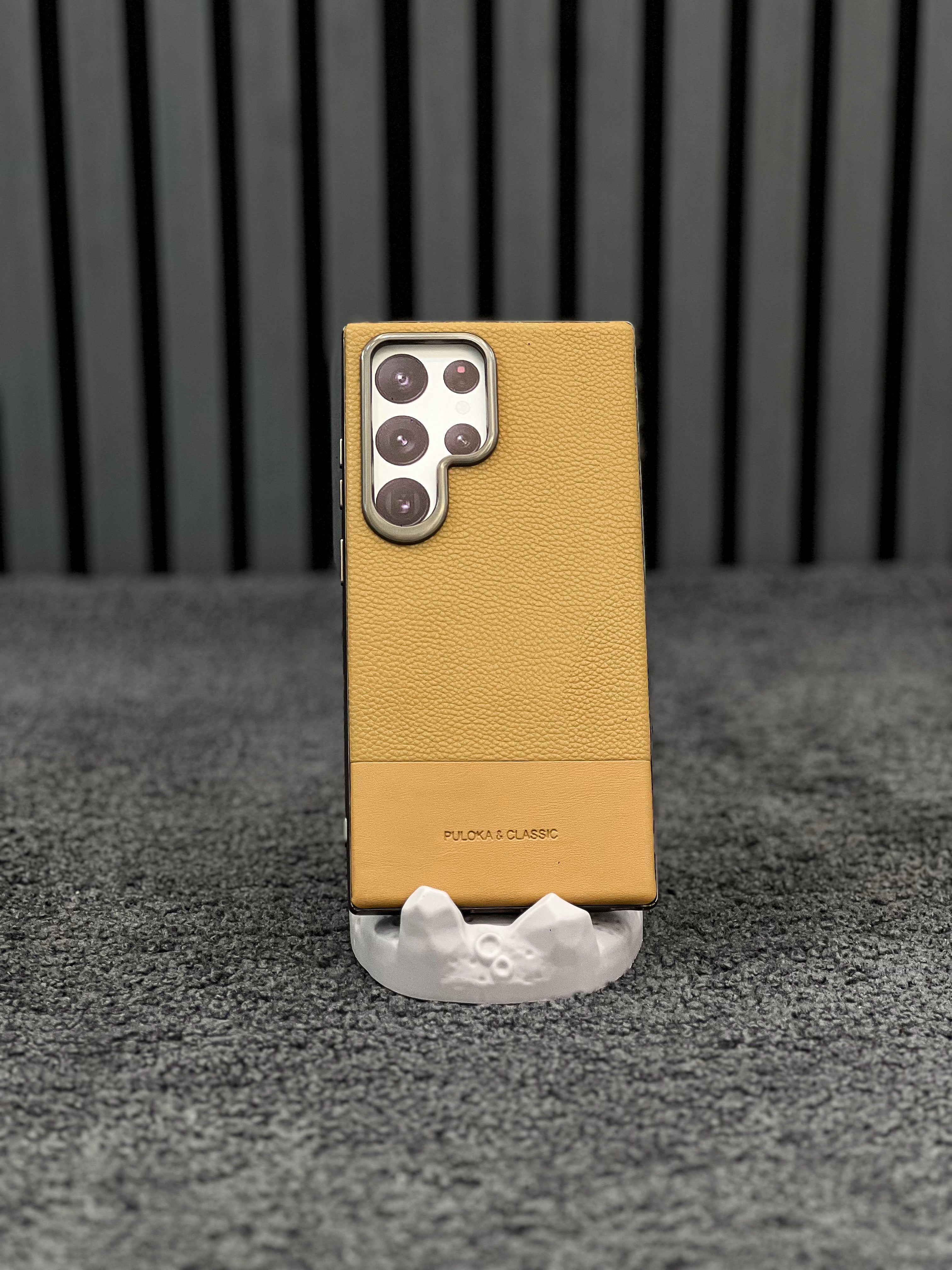 Puloka Leather Case