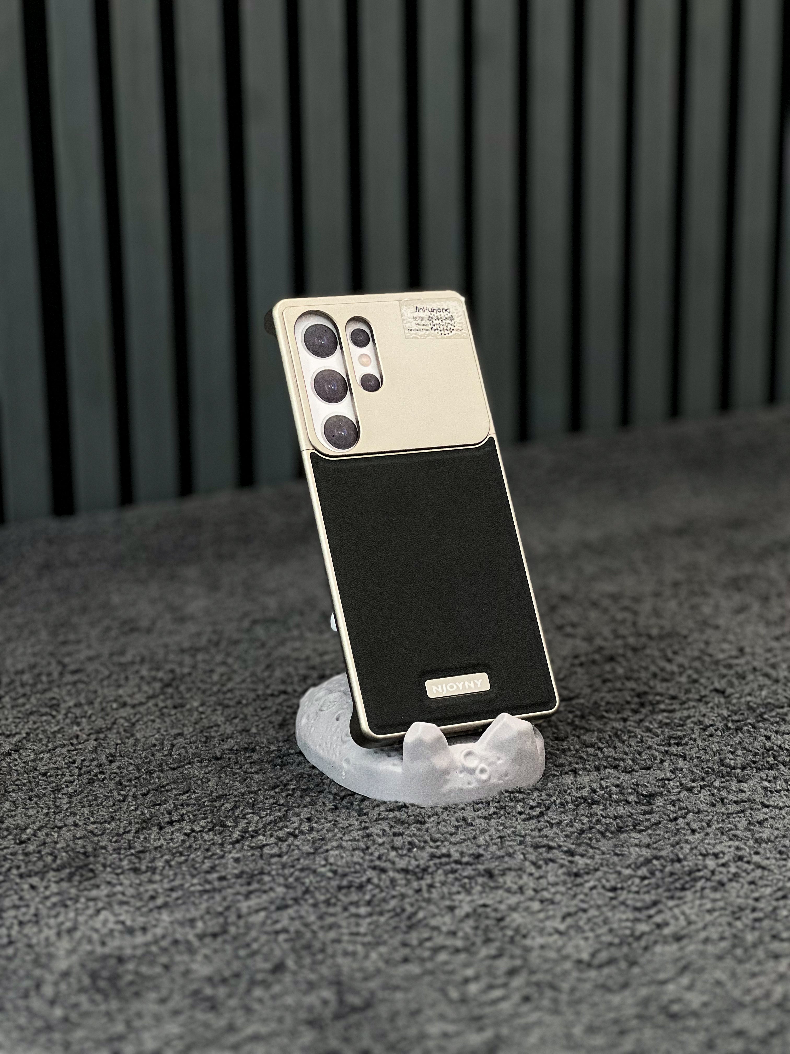 Perfume Metal Magsafe Case