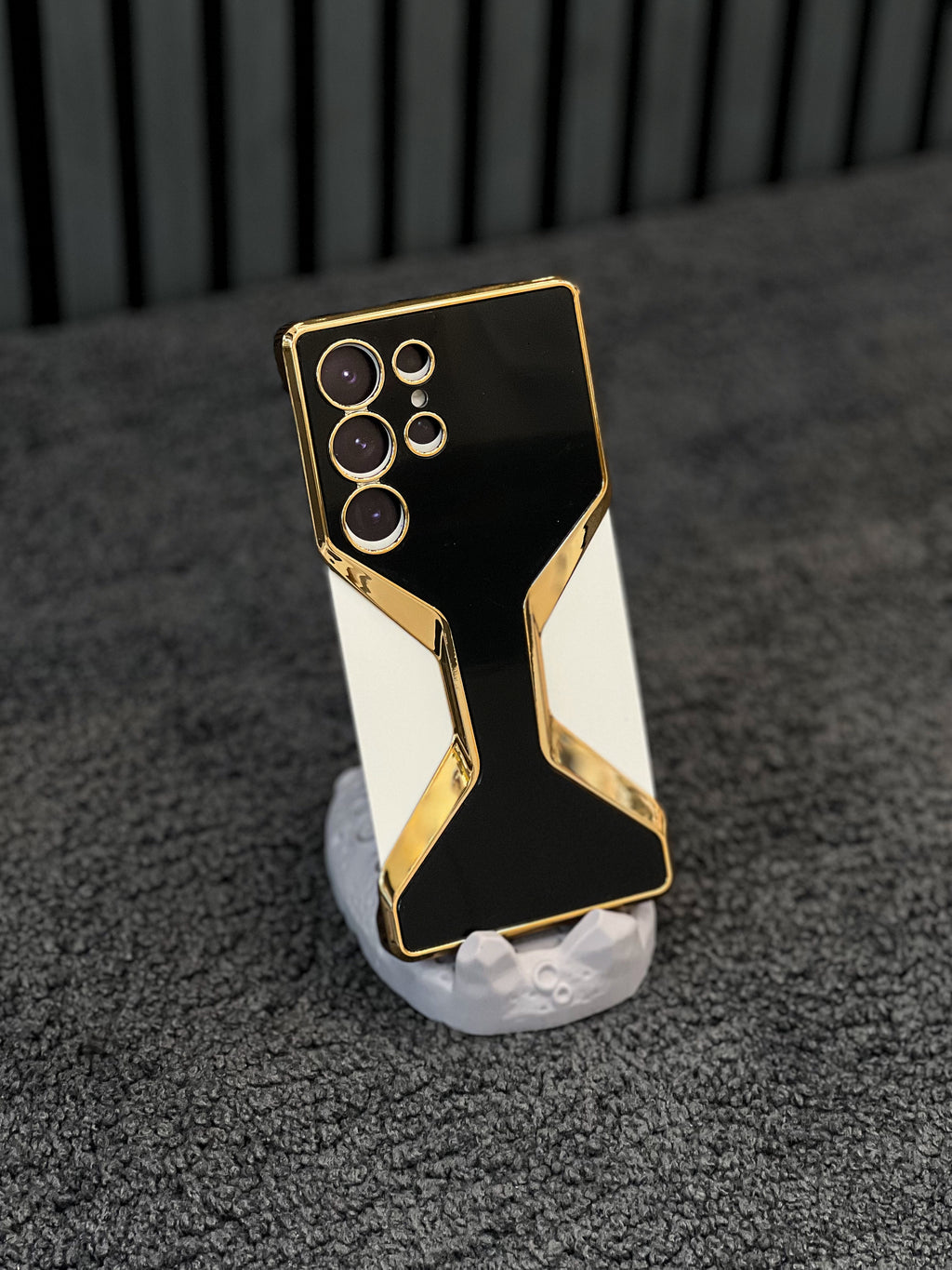 Cut Luxury Case