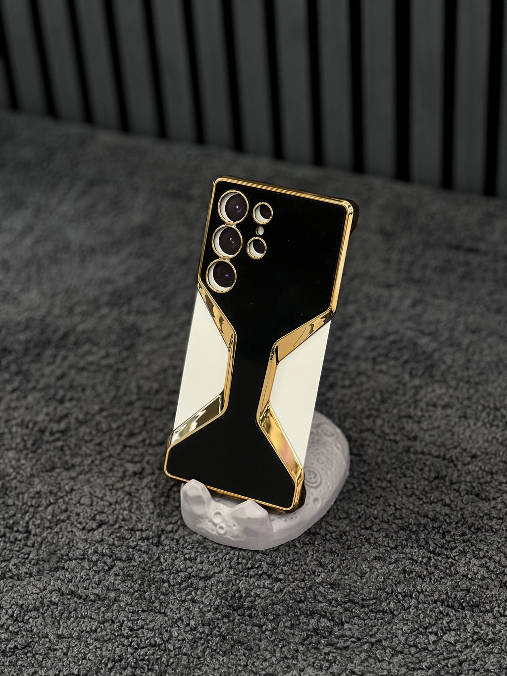 Cut Luxury Case