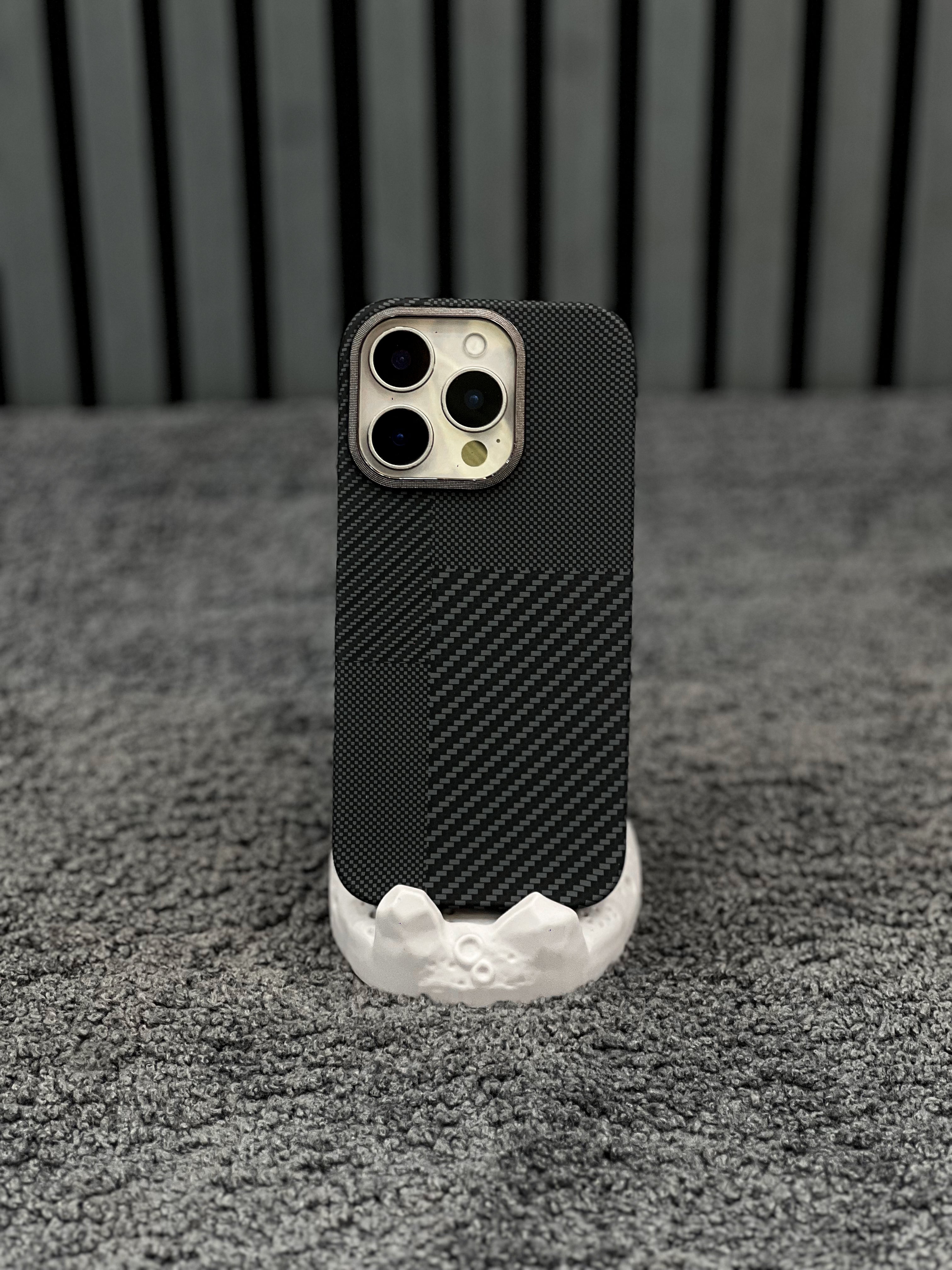 Slim Carbon Case