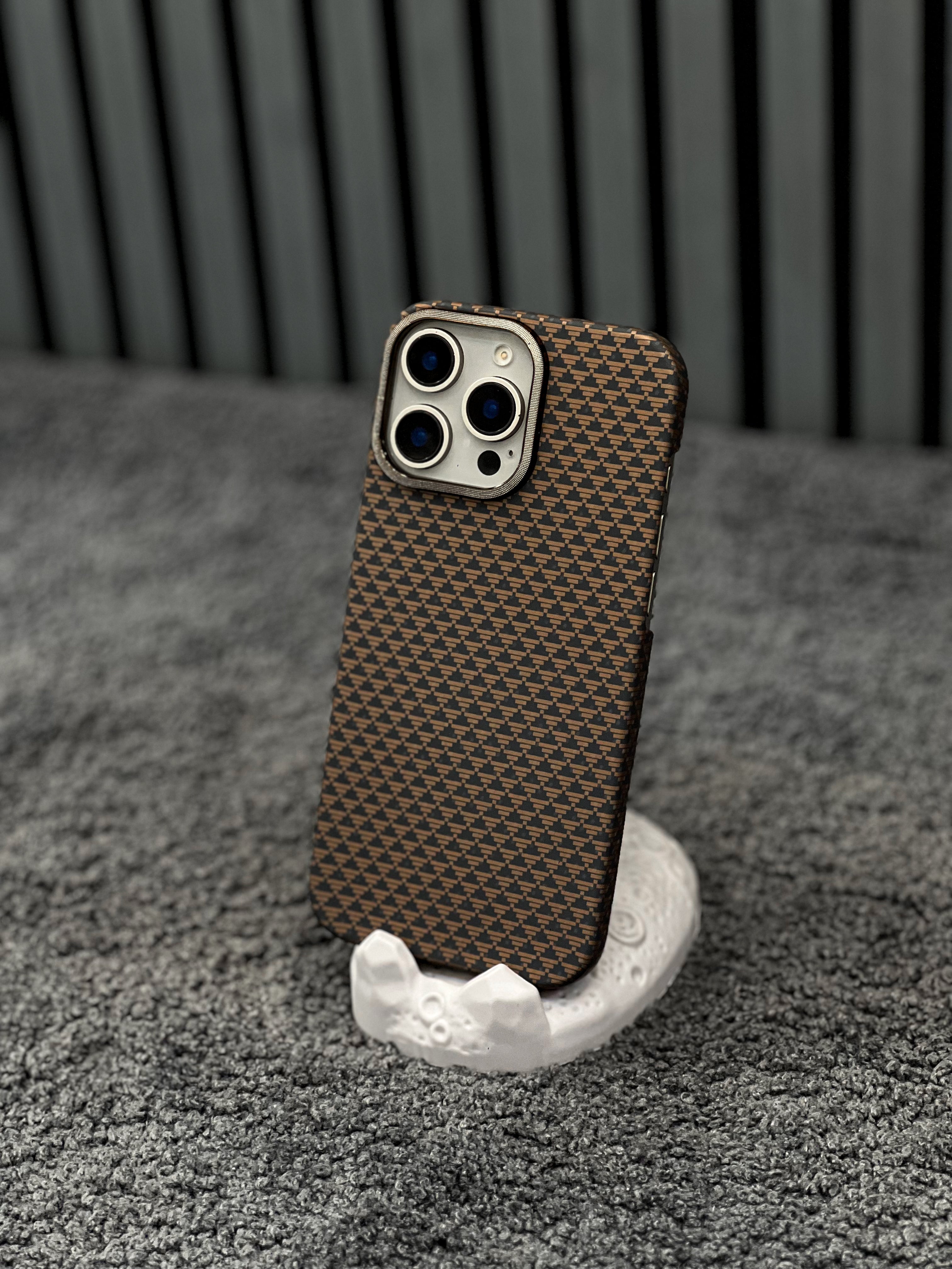 Slim Carbon Case