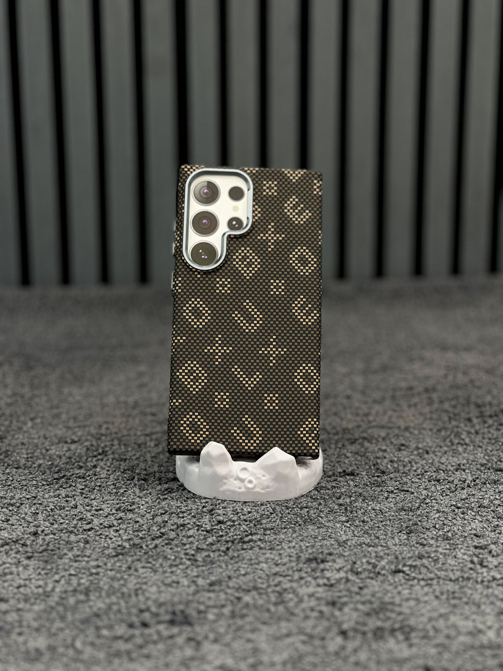 Classic Luxo Beige Case