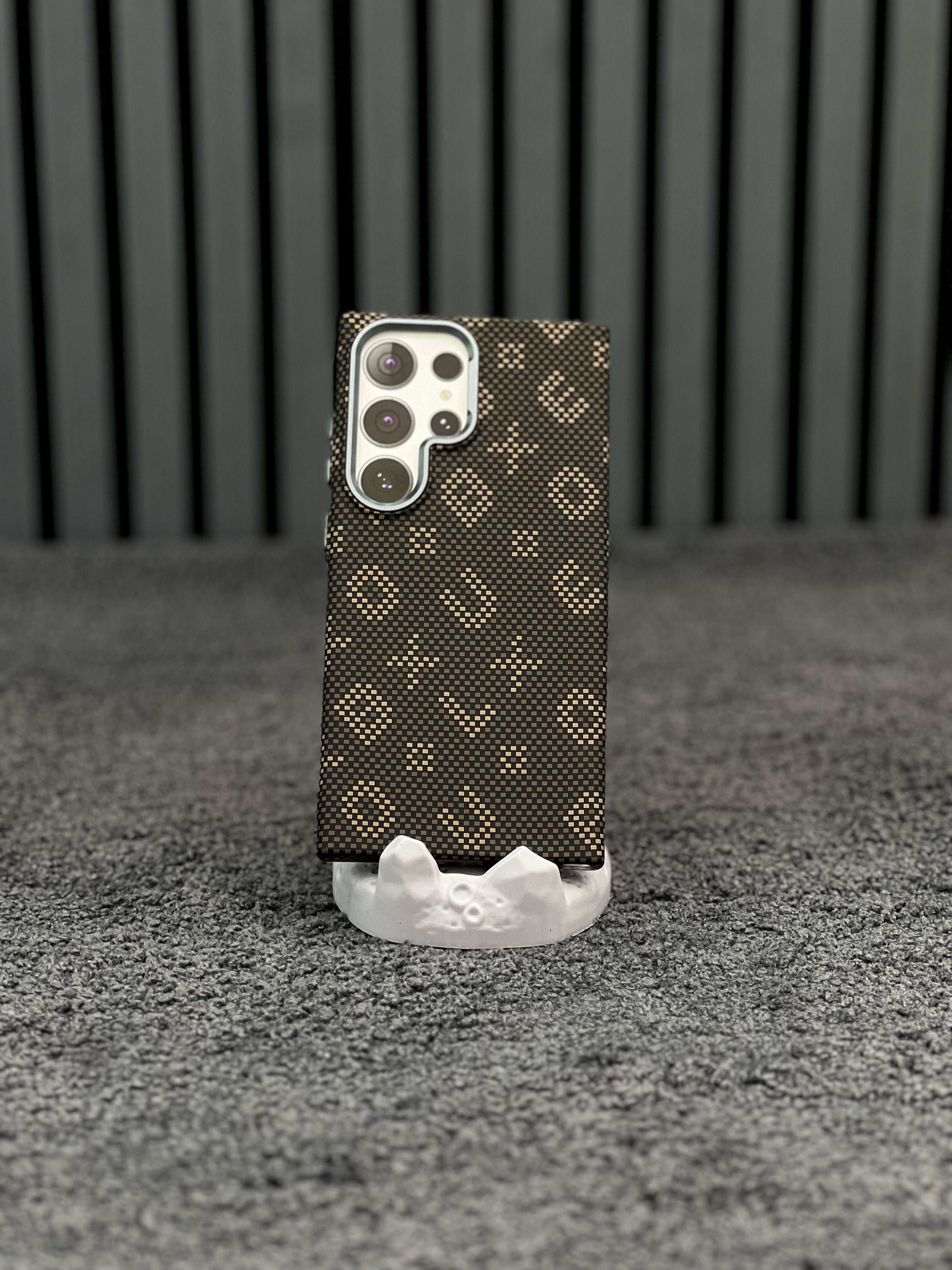 Classic Luxo Beige Case