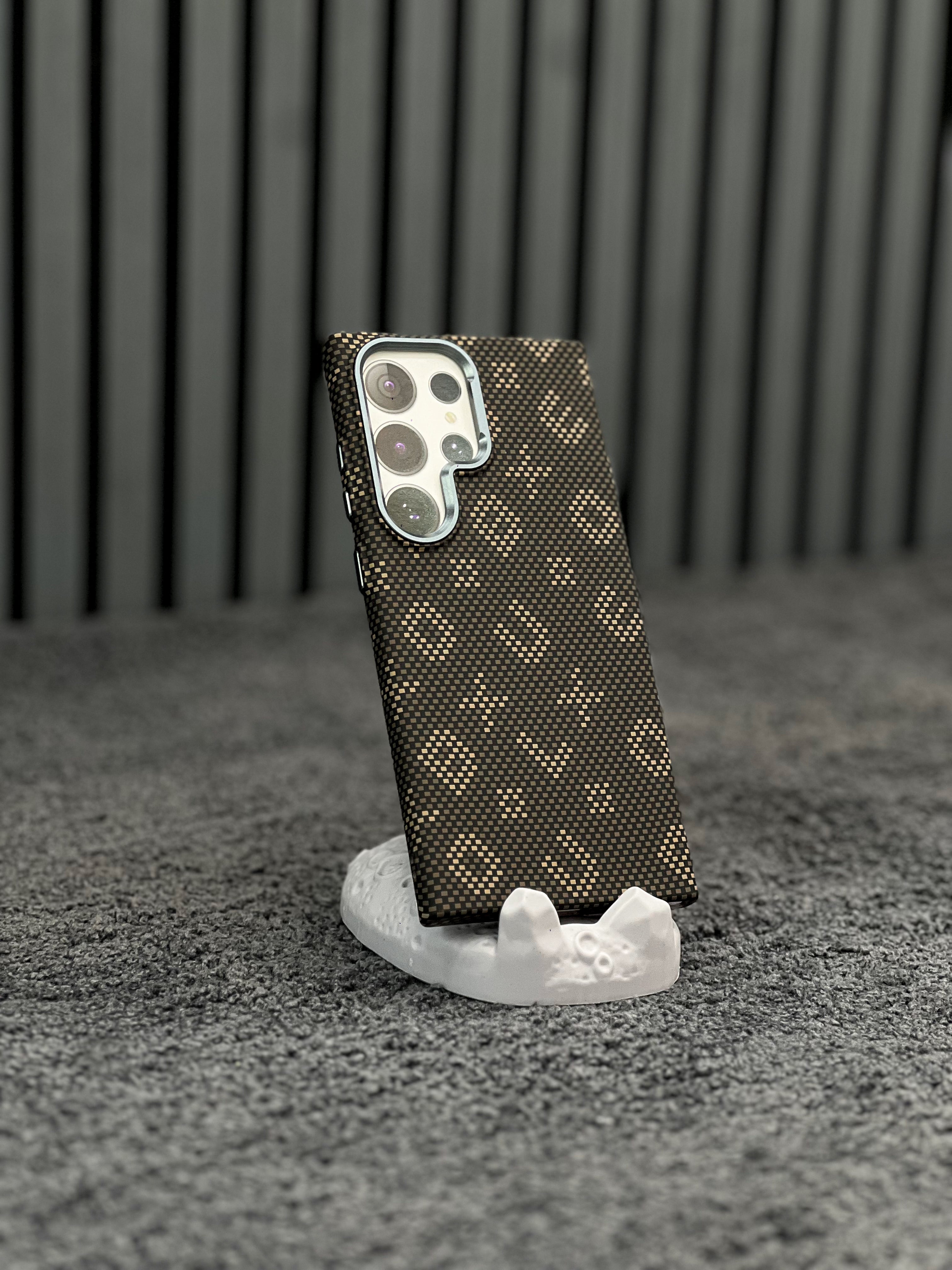 Classic Luxo Beige Case