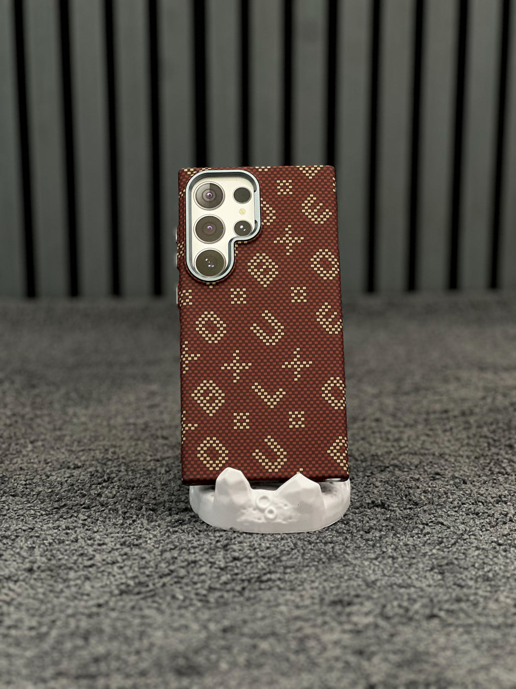 Classic Luxo Red Case